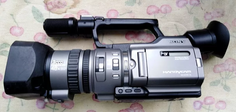 видеокамера Sony DCR-VX2100E,   4